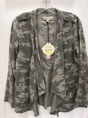 Knox Rose XS Green Camo Roll Tab Sleeve Open Front Shirt Cover Up NWT